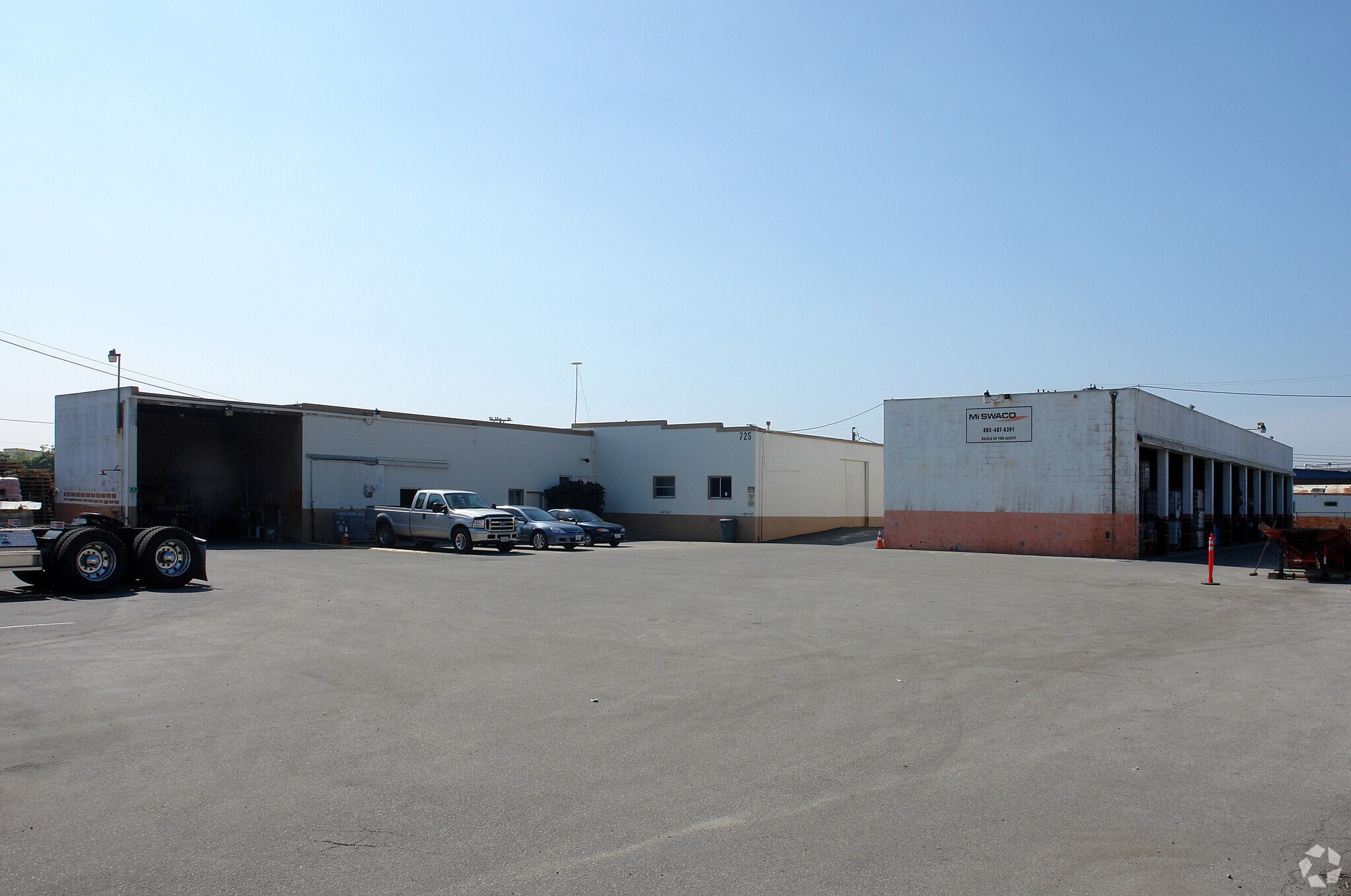 725 Pacific Ave, Oxnard, CA à vendre Photo principale– Image 1 sur 5