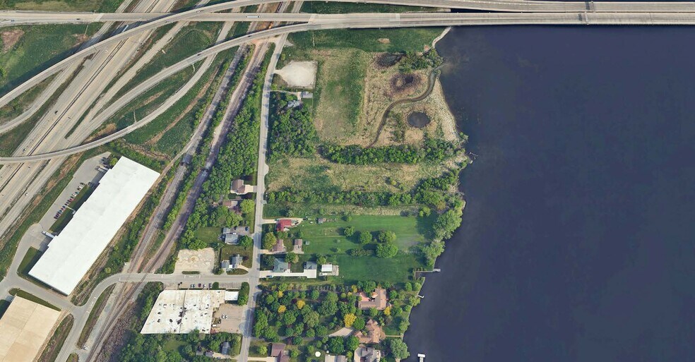 1379 N Lake St, Neenah, WI à vendre - Aérien – Image 2 sur 3