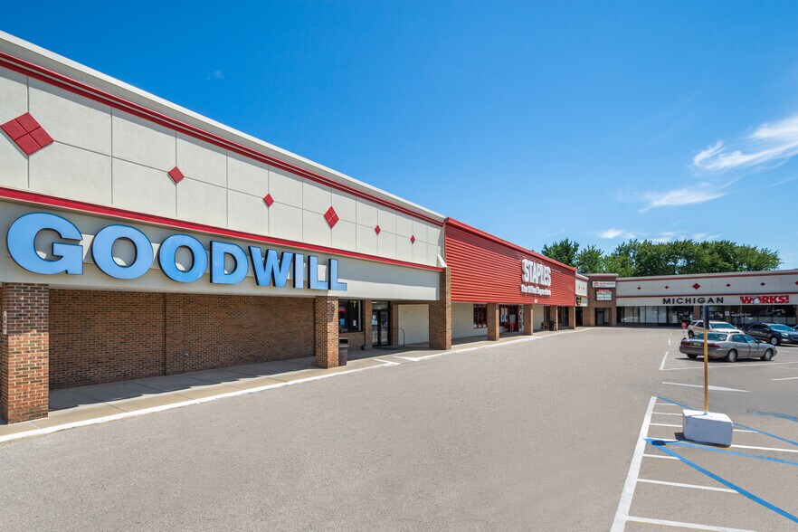 4041 N Euclid Ave, Bay City, MI à louer - Photo de l’immeuble – Image 2 sur 2