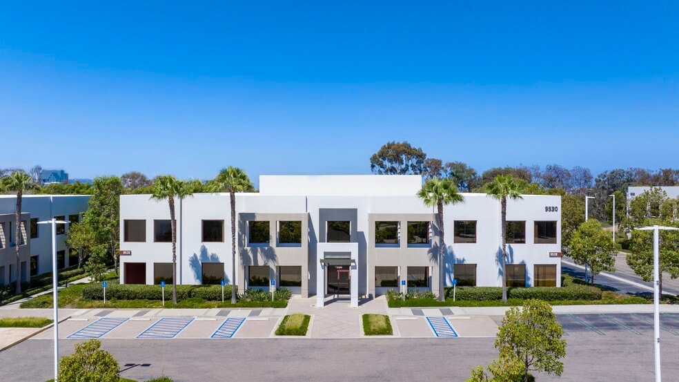 4790 Eastgate Mall, San Diego, CA à louer - Photo principale – Image 1 sur 29