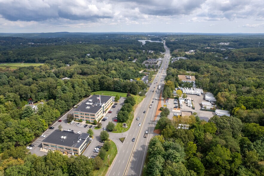 257 Turnpike Rd, Southborough, MA à louer - Photo de l’immeuble – Image 2 sur 10