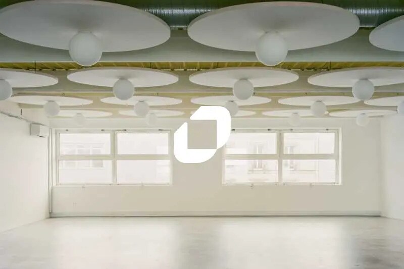 Bureau dans Montreuil à louer - Photo de l’immeuble – Image 2 sur 11