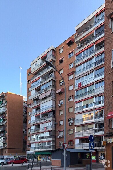 Calle Claudio Sánchez Albornoz S/N, Alcorcón, Madrid à louer - Photo de l’immeuble – Image 2 sur 2