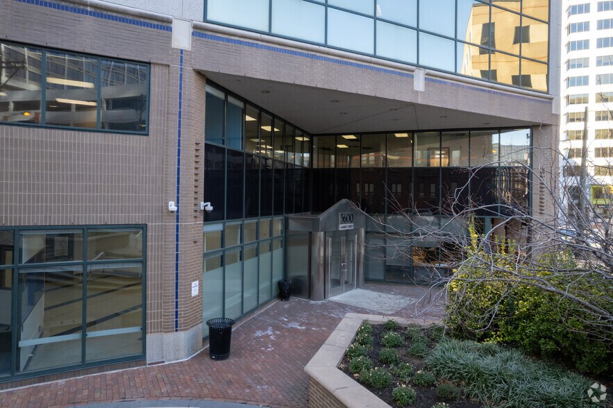 3600 Market St, Philadelphia, PA à louer - Photo de l’immeuble – Image 3 sur 4