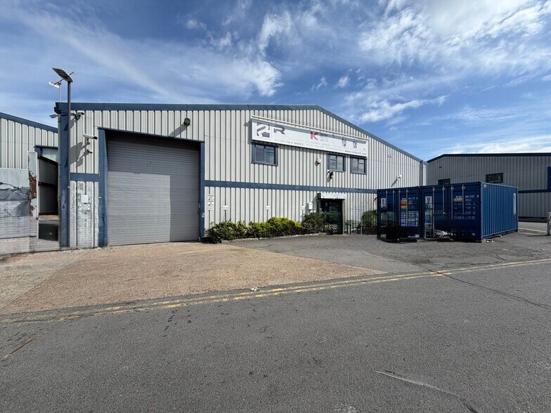 2A Neptune Rd, Harrow à louer - Photo de l’immeuble – Image 3 sur 8