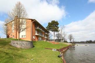 Plus de détails pour 408 N Liberty St, Belleville, MI - Logement à vendre