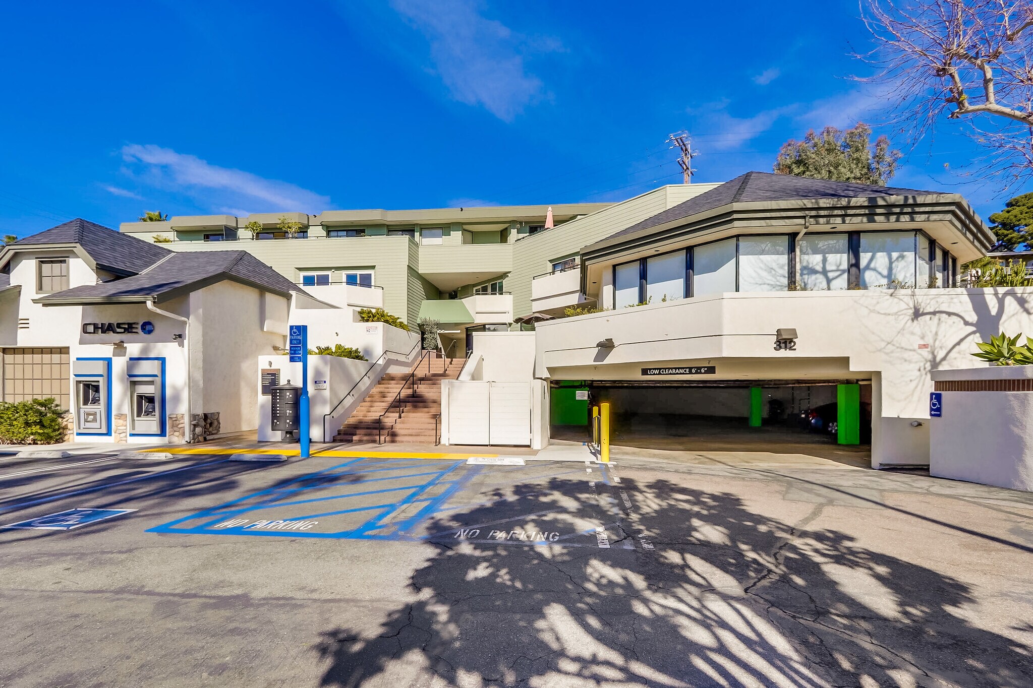 312 Broadway St, Laguna Beach, CA à louer Photo de l’immeuble– Image 1 sur 10
