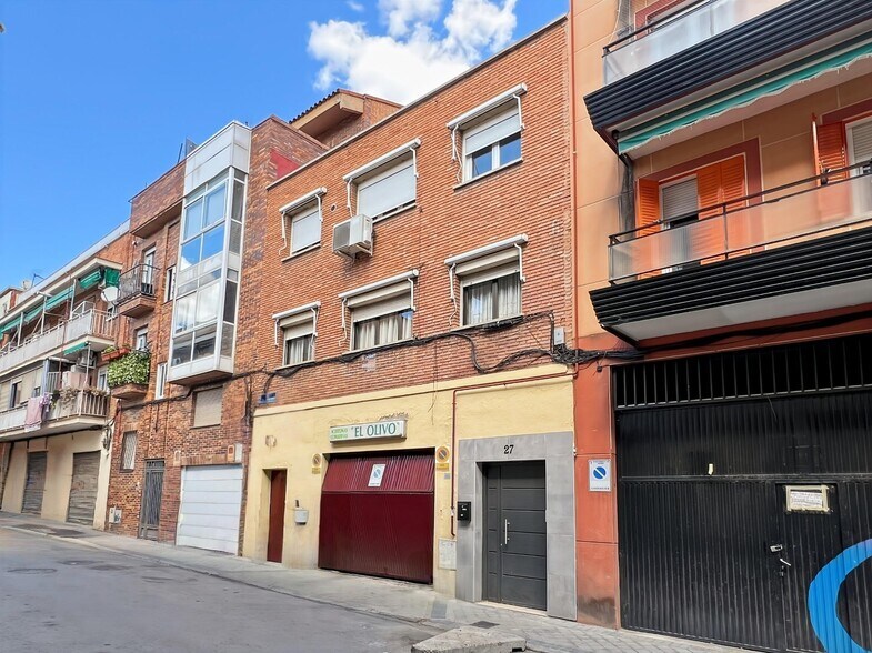 Immeuble residentiel dans Madrid, Madrid à vendre - Photo de l’immeuble – Image 2 sur 2