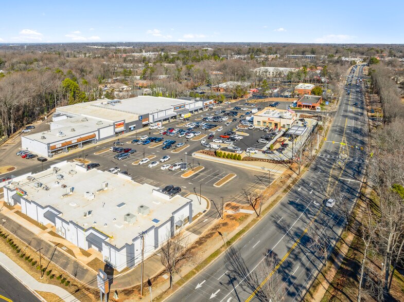 901 N Wendover Rd, Charlotte, NC à louer - Aérien – Image 2 sur 8
