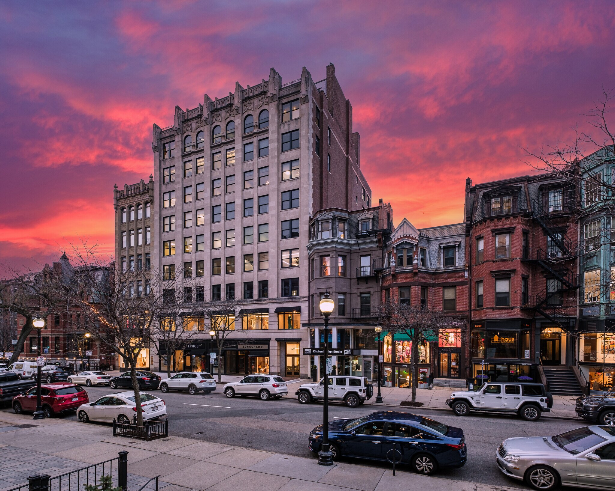 137-141 Newbury St, Boston, MA à louer Photo de l’immeuble– Image 1 sur 4