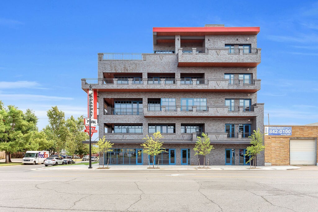 1122 N Broadway Ave, Oklahoma City, OK à louer Photo principale– Image 1 sur 14