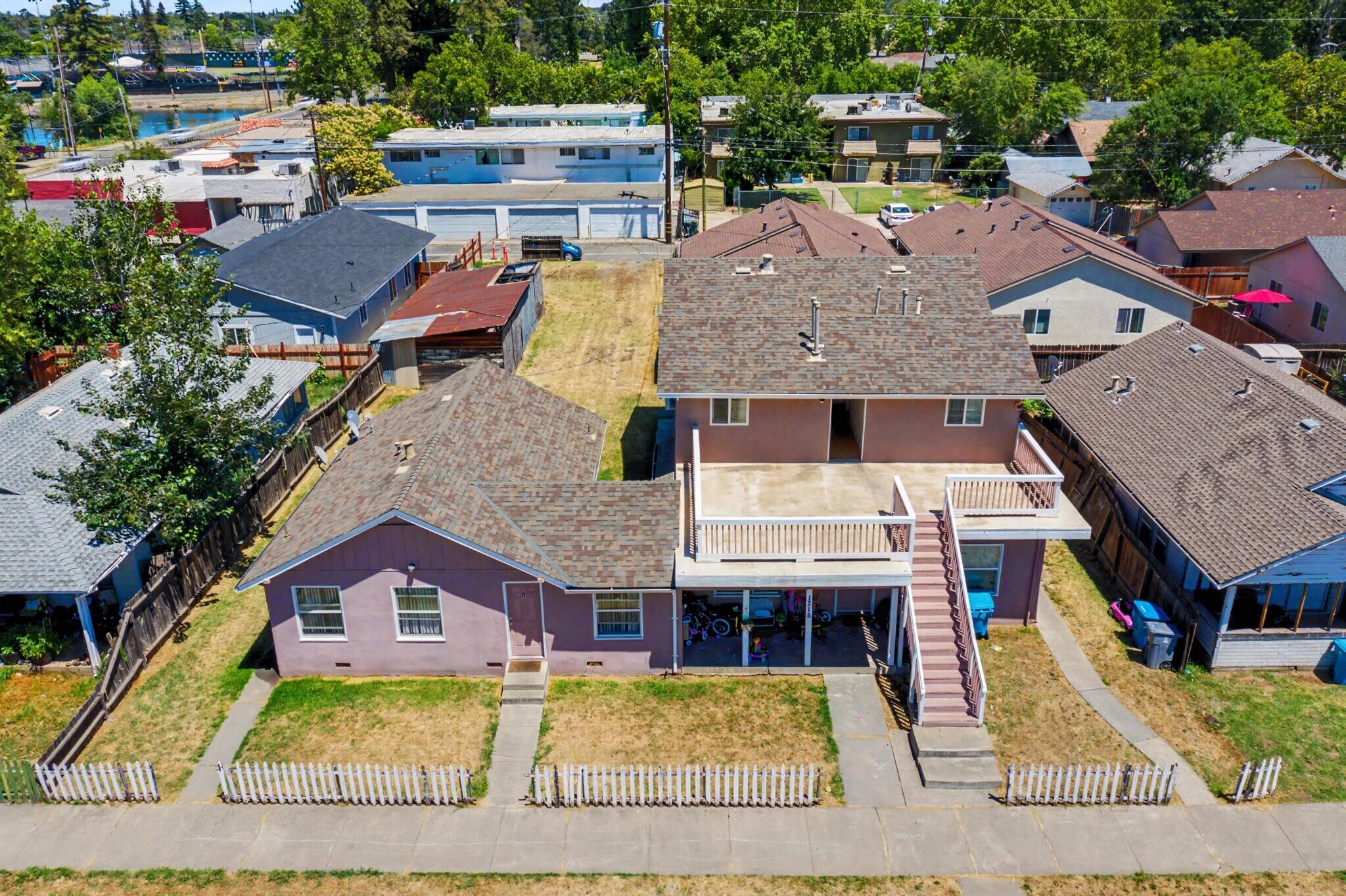 1315 E St, Marysville, CA à vendre Photo de l’immeuble– Image 1 sur 33