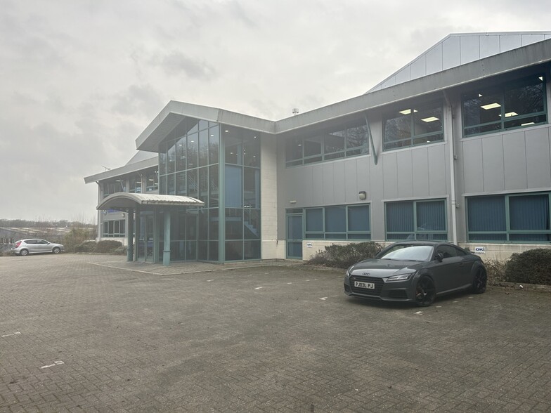 Eagle Clos, Eastleigh à louer - Photo de l’immeuble – Image 2 sur 3