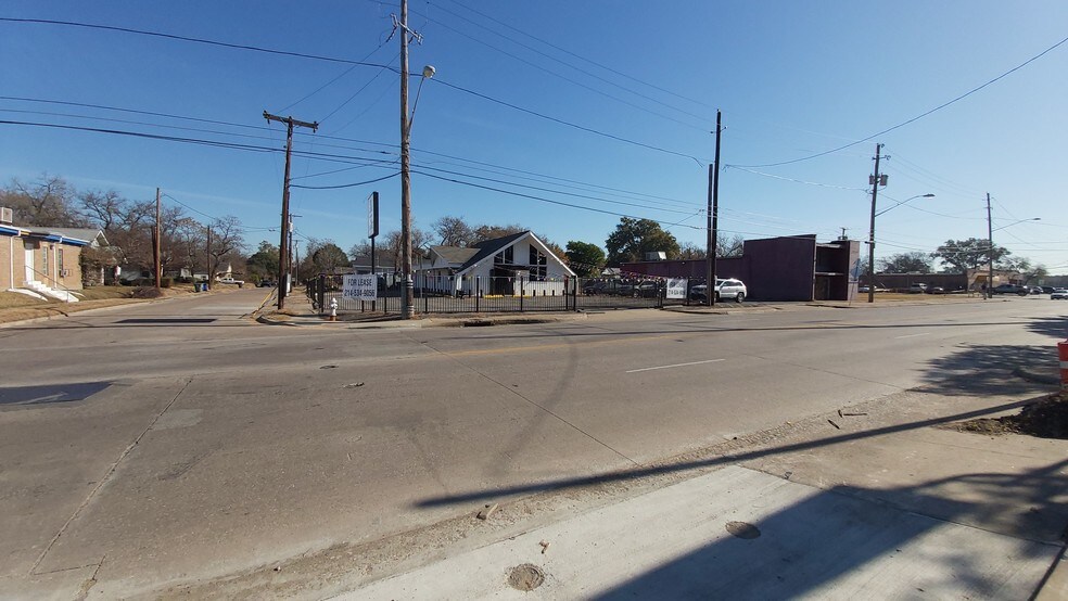 4500 Malcom X Blvd, Dallas, TX à louer - Photo de l’immeuble – Image 2 sur 24