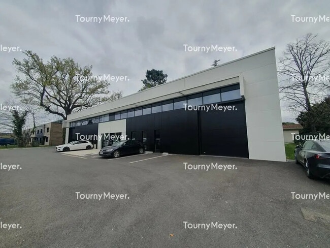 Plus de détails pour Bureau, Local d'activités à louer