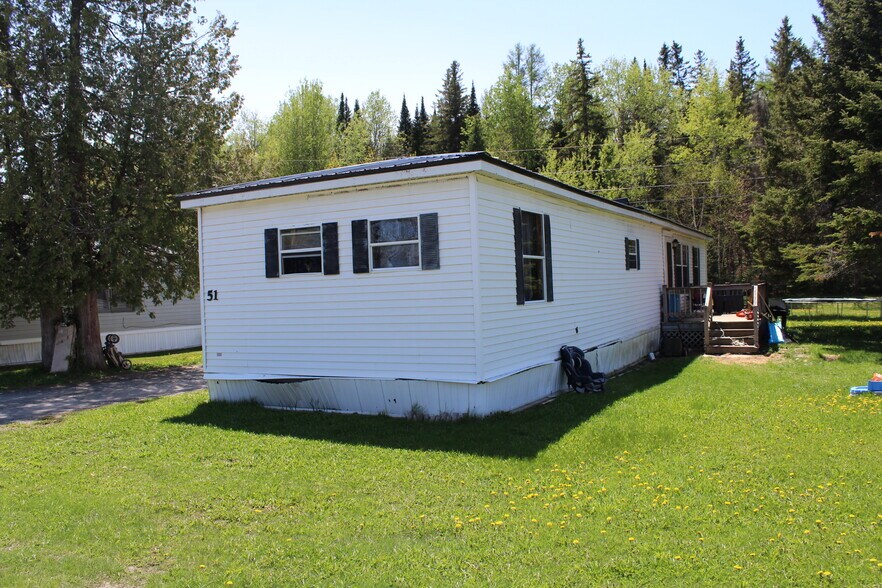 590 Access Hwy, Caribou, ME à vendre - Photo de l’immeuble – Image 2 sur 27