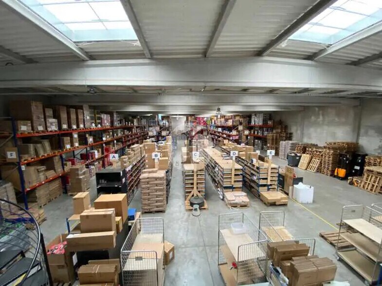 Bureau dans Saint-André-lez-Lille à louer - Photo intérieure – Image 1 sur 6