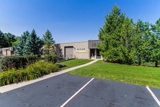 Plus de détails pour 22290 N Hillview Dr, Barrington, IL - Industriel/Logistique à louer