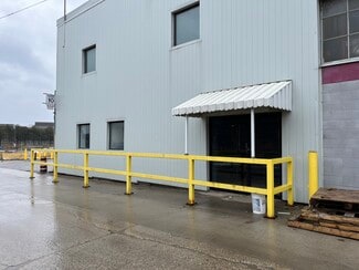 Plus de détails pour 450 Sherman Av N, Hamilton, ON - Local d'activités à louer