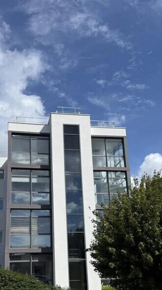 Bureau dans Vannes à louer - Photo de l’immeuble – Image 1 sur 13