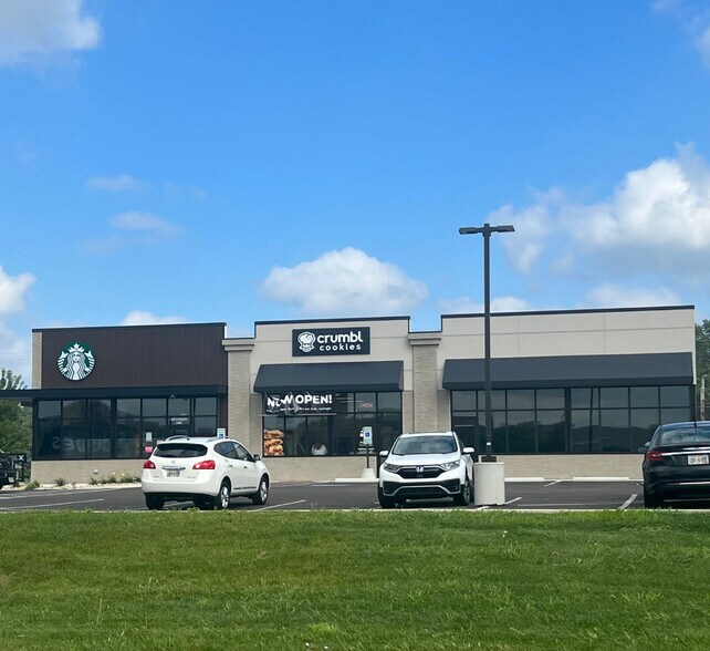 8000 Oak Point Rd, Lorain, OH à louer - Photo de l’immeuble – Image 2 sur 6