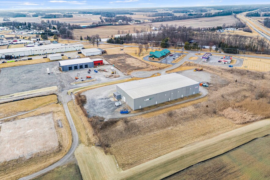 6485 Merchants Dr, Laotto, IN à louer - Photo de l’immeuble – Image 3 sur 11