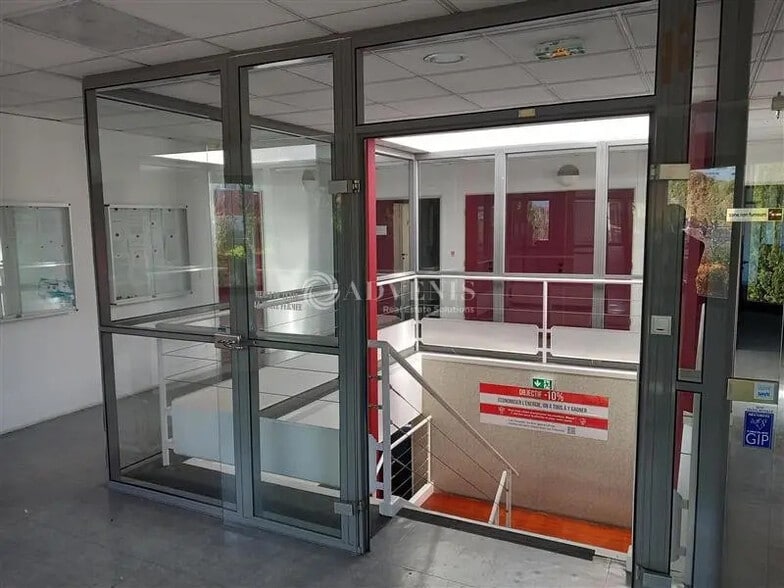 Bureau dans Montpellier à louer - Photo de l’immeuble – Image 2 sur 9
