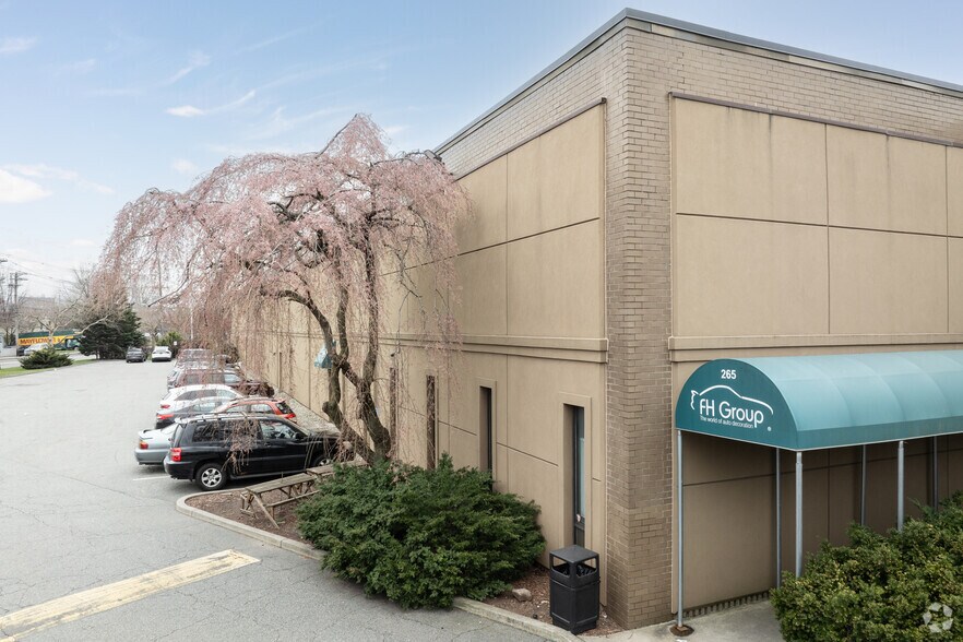 245-275 Secaucus Rd, Secaucus, NJ à louer - Photo de l’immeuble – Image 2 sur 7