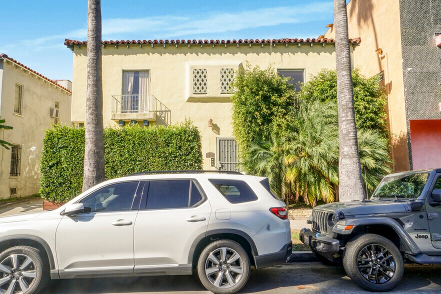 325 N Stanley, Los Angeles, CA à vendre - Photo de l’immeuble – Image 3 sur 13