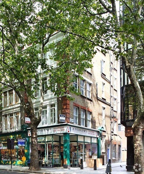 38 Grays Inn Rd, Londres à vendre - Photo de l’immeuble – Image 3 sur 8