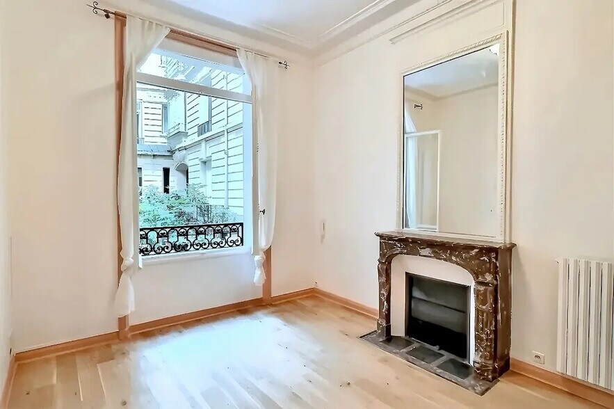 20 Avenue De Friedland, Paris à louer - Photo de l’immeuble – Image 2 sur 10