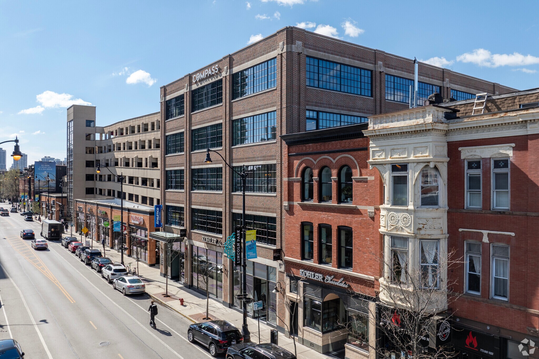 2350 N Lincoln Ave, Chicago, IL à louer Photo de l’immeuble– Image 1 sur 7