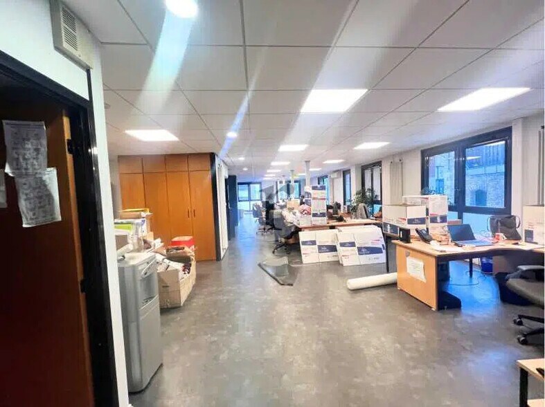 Bureau dans Lille à louer - Photo de l’immeuble – Image 1 sur 6