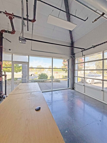 800 American Way, Windsor, CA à vendre - Photo intérieure – Image 2 sur 30