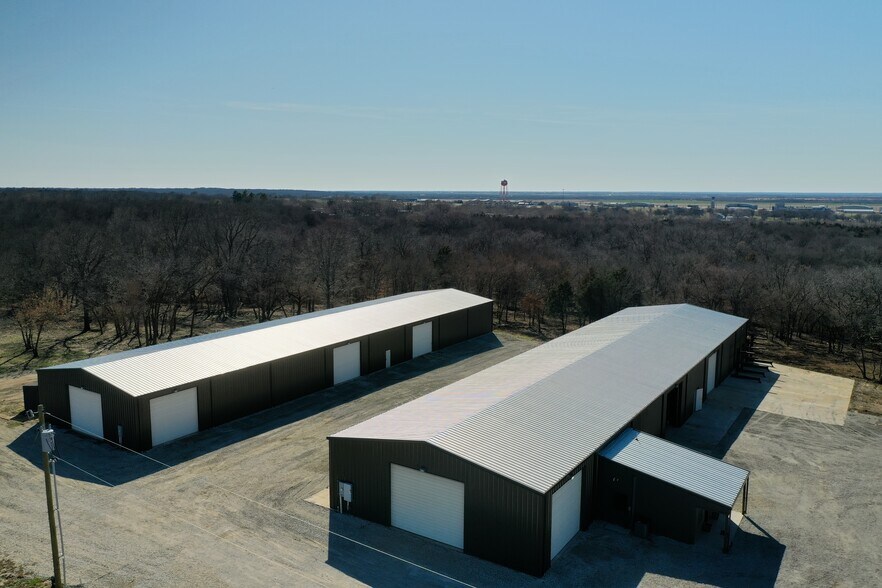 6585 N FM 1417, Denison, TX à louer - Photo de l’immeuble – Image 3 sur 7