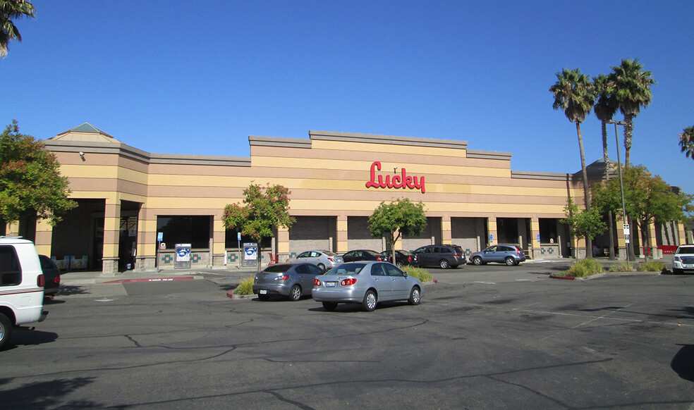 905-939 Lakeville Hwy, Petaluma, CA à louer - Photo de l’immeuble – Image 3 sur 4