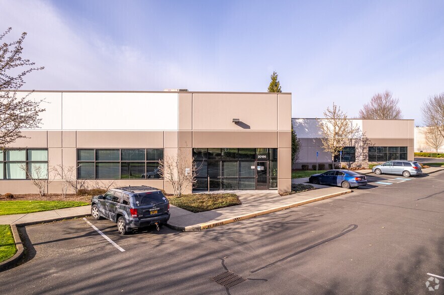 20160-20198 SW 112th Ave, Tualatin, OR à louer - Photo de l’immeuble – Image 1 sur 6