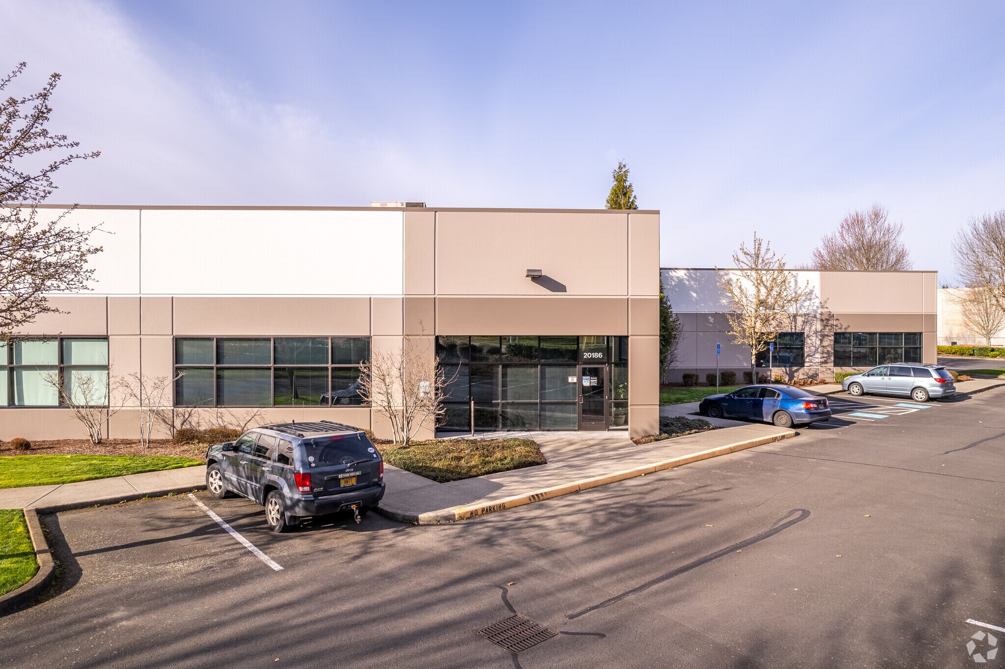 20160-20198 SW 112th Ave, Tualatin, OR à louer Photo de l’immeuble– Image 1 sur 7