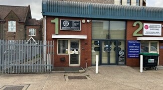 Plus de détails pour 86 Goodhall St, Londres - Industriel/Logistique à louer