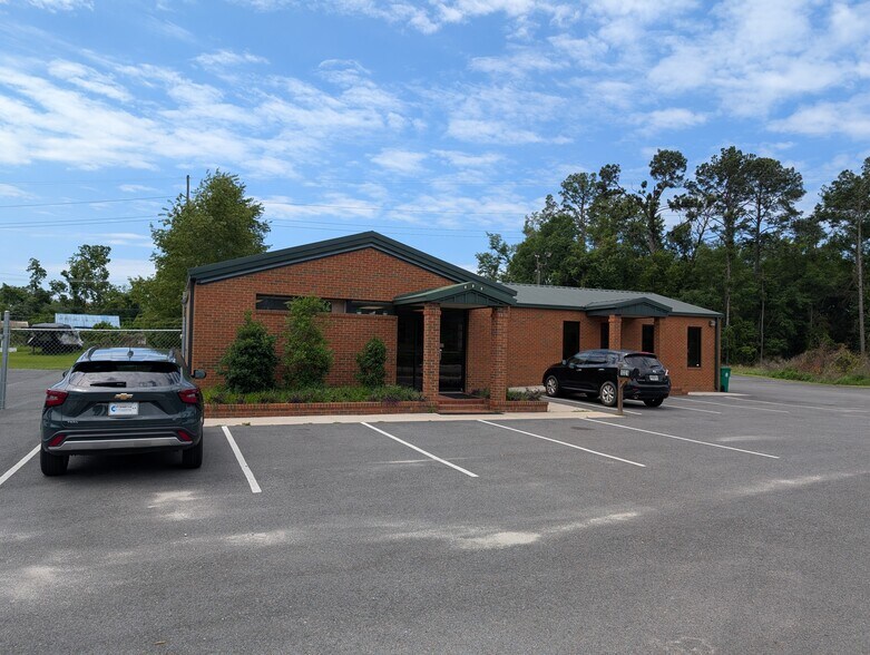 1321 W Hill Ave, Valdosta, GA à vendre - Photo de l’immeuble – Image 2 sur 24