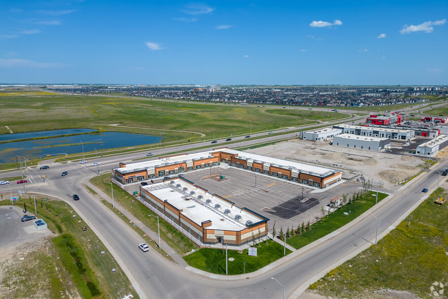 4058 109 Ave NE, Calgary, AB à louer - Photo de l’immeuble – Image 2 sur 9