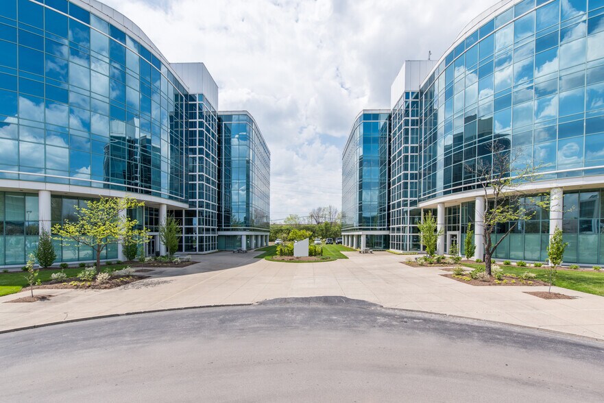 220 Lexington Green Cir, Lexington, KY à louer - Photo principale – Image 1 sur 19