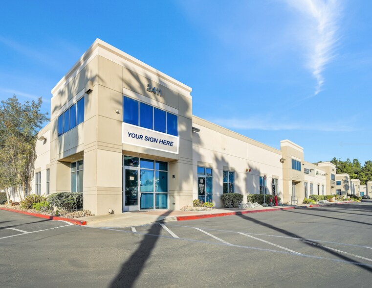 2411 Fenton St, Chula Vista, CA à vendre - Photo de l’immeuble – Image 1 sur 16