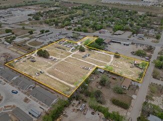 Plus de détails pour 955 W Kingsbury St, Seguin, TX - Terrain à vendre