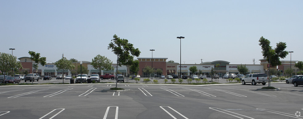 5965-5897 Lone Tree Way, Antioch, CA à louer - Photo de l’immeuble – Image 3 sur 6