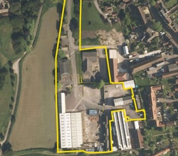 Arnolds Field Est, Wickwar, GLS - VUE AÉRIENNE  vue de carte - Image1