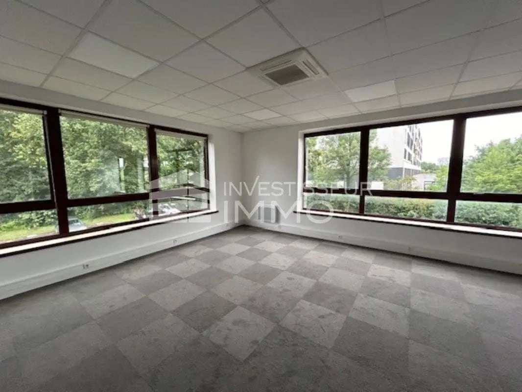 Bureau dans Champs-sur-Marne à louer Photo intérieure– Image 1 sur 11