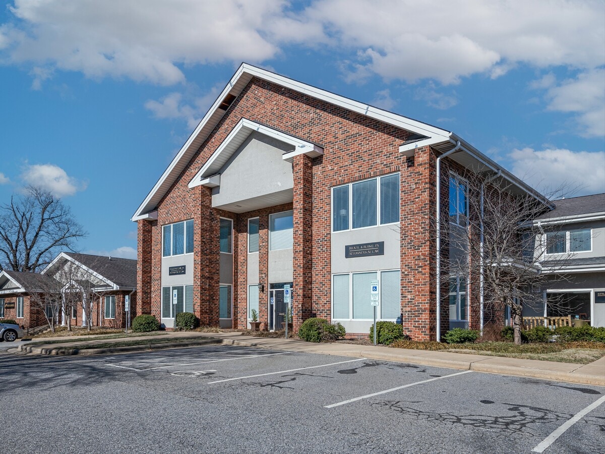 77 Central Ave, Asheville, NC 28801 - Lot E -  - Photo intérieure - Image 1 of 53