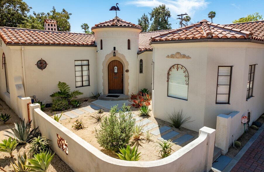 14891 Yorba St, Tustin, CA à vendre - Photo de l’immeuble – Image 2 sur 23
