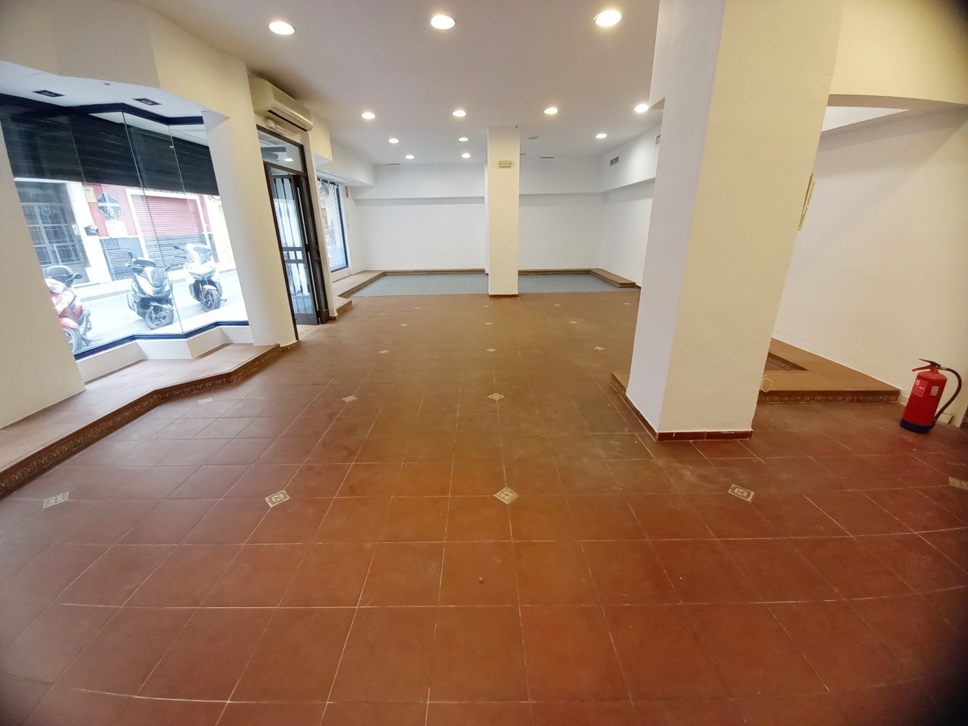 Local commercial dans Córdoba à vendre Photo intérieure– Image 1 sur 9